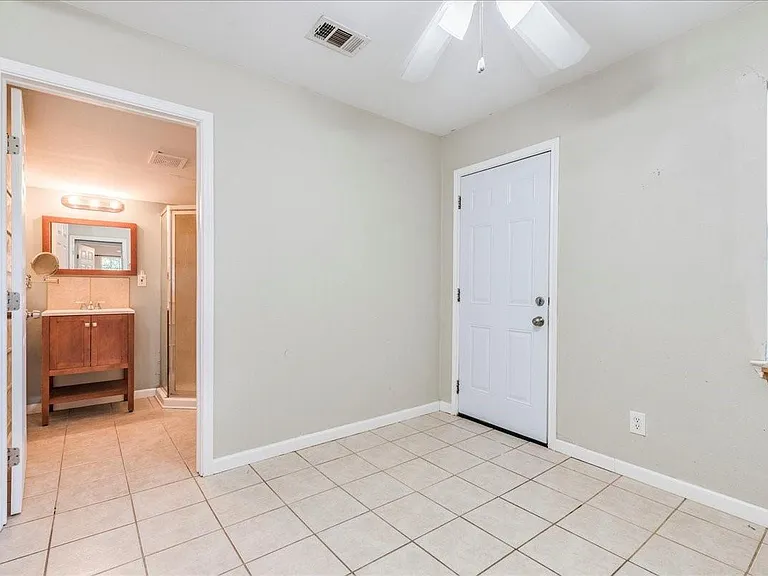 609 Cottonwood St #B — Photo 3