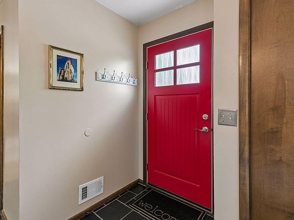 5th image of 1401 Echo Dr
