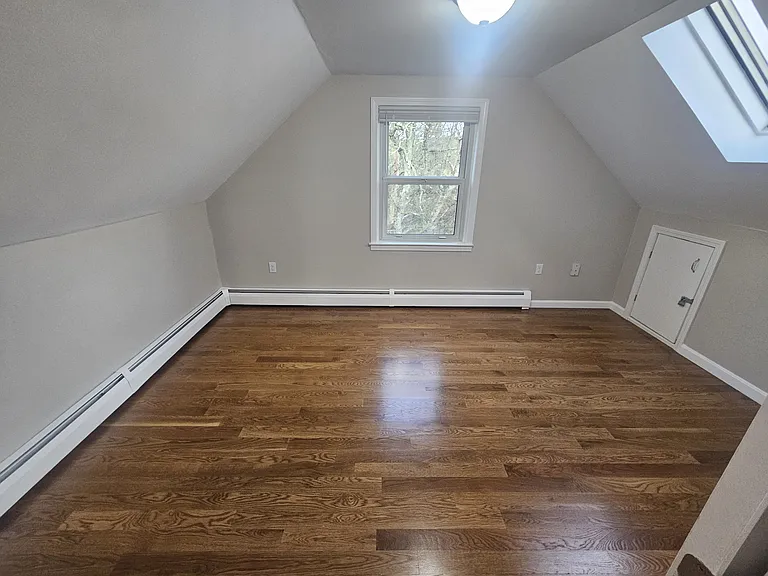 264 Richards Ave — Photo 14