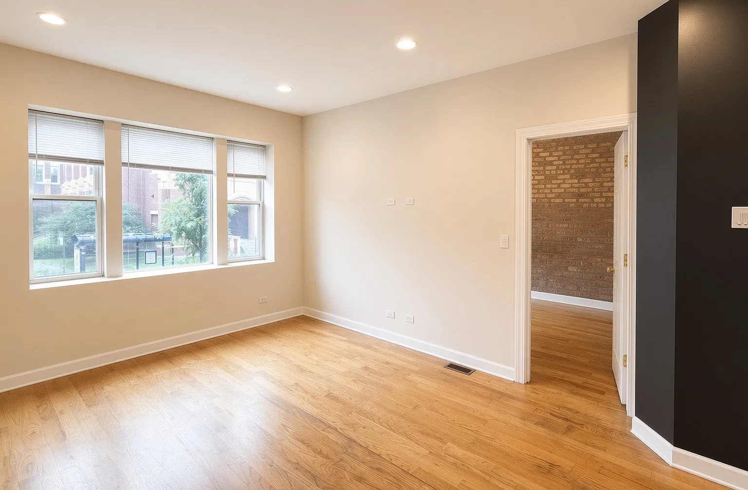 4 bed, $3,185 — Photo 4