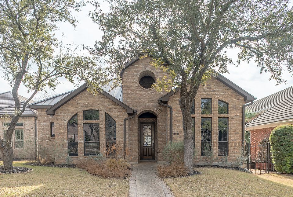 1st image of 6 Rugby Ln