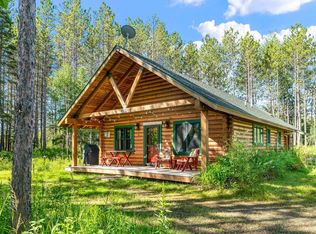 723 Hawk Hill Rd, Knife River, MN 55609