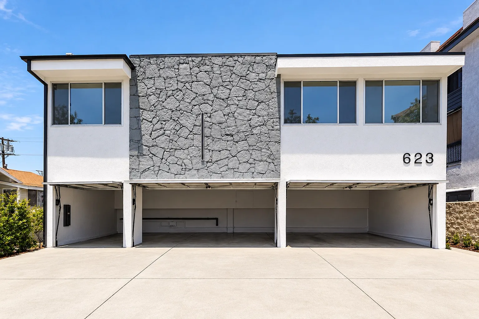 623 Orange Grove Ave — Photo 1