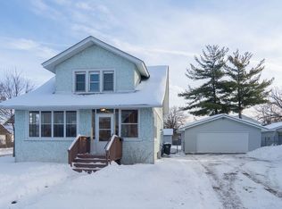 890 Arkwright St, Saint Paul, MN 55130
