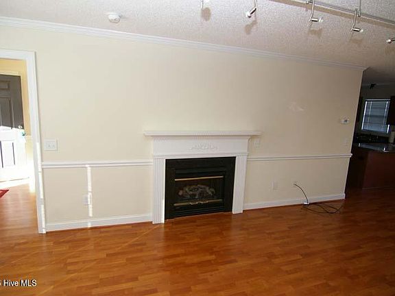 3rd image of 4205 Dudleys Grant Dr APT D