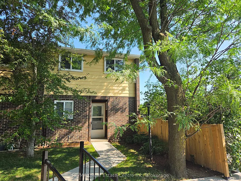 31 Greengate Rd #101 — Photo 3