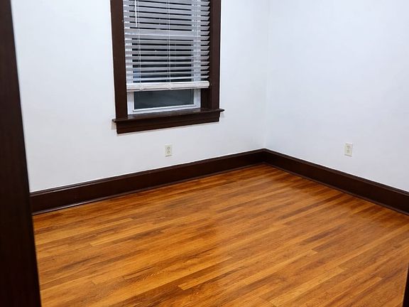 3rd image of 3406 Independence Ave #E2