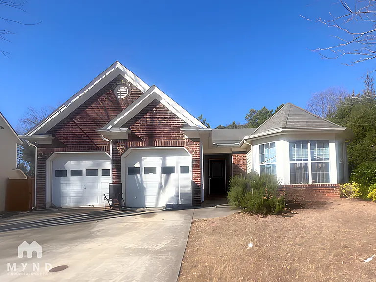 2494 Miller Oaks Cir — Photo 1