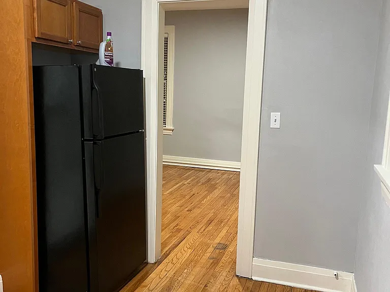 222 SE Frank Phillips Blvd #6 — Photo 7