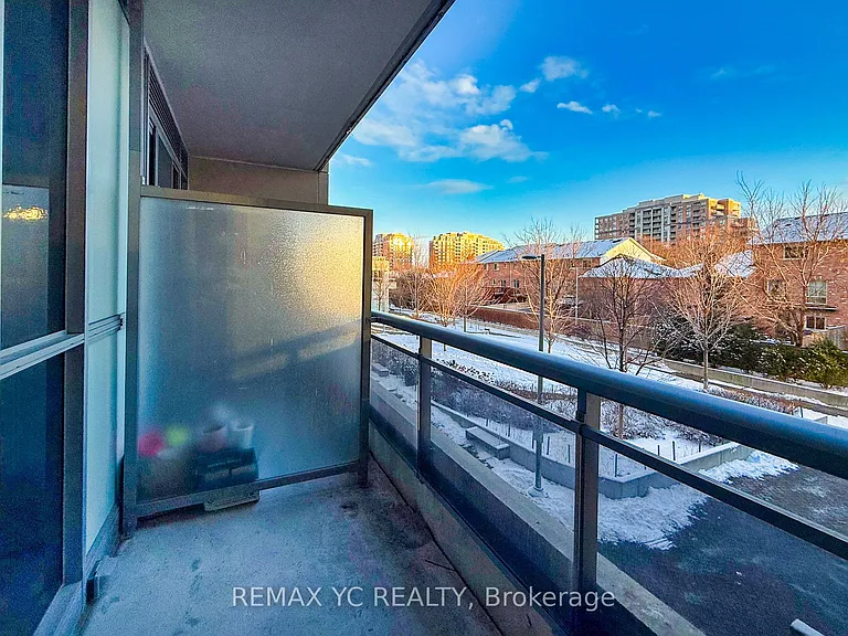 9191 Yonge St #201 — Photo 20