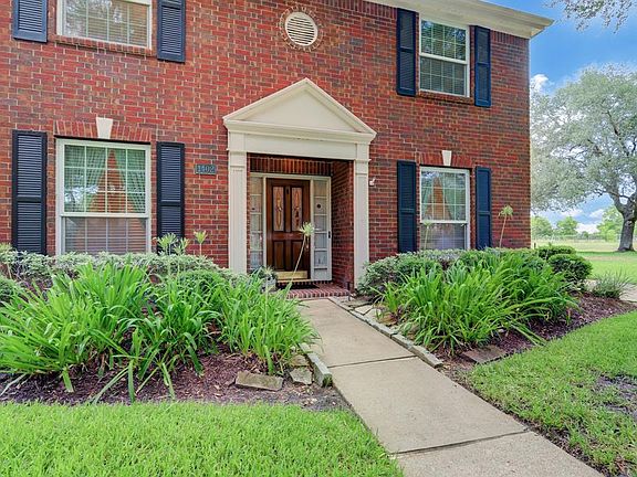 3rd image of 1402 N Yegua River Cir