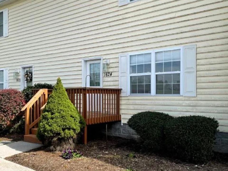 1st image of 1624 Providence Blvd