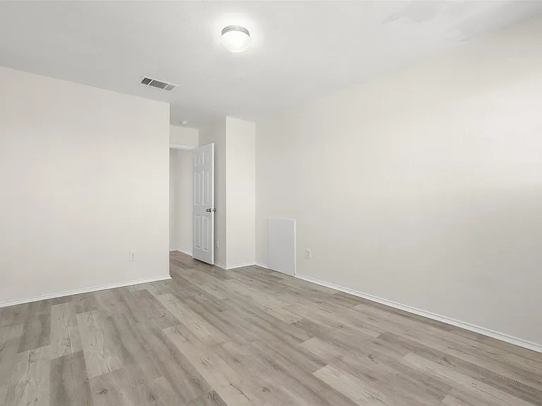 11853 Gaelic Dr — Photo 24