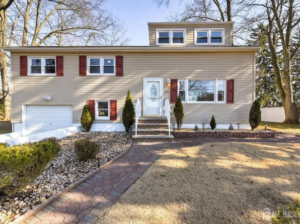1621 W 6th St, Piscataway, NJ 08854