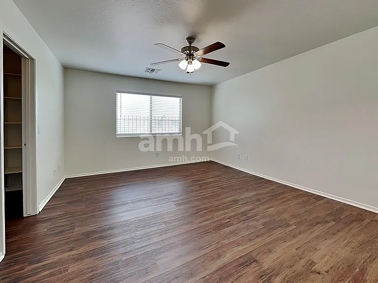9815 W Riverside Ave — Photo 10