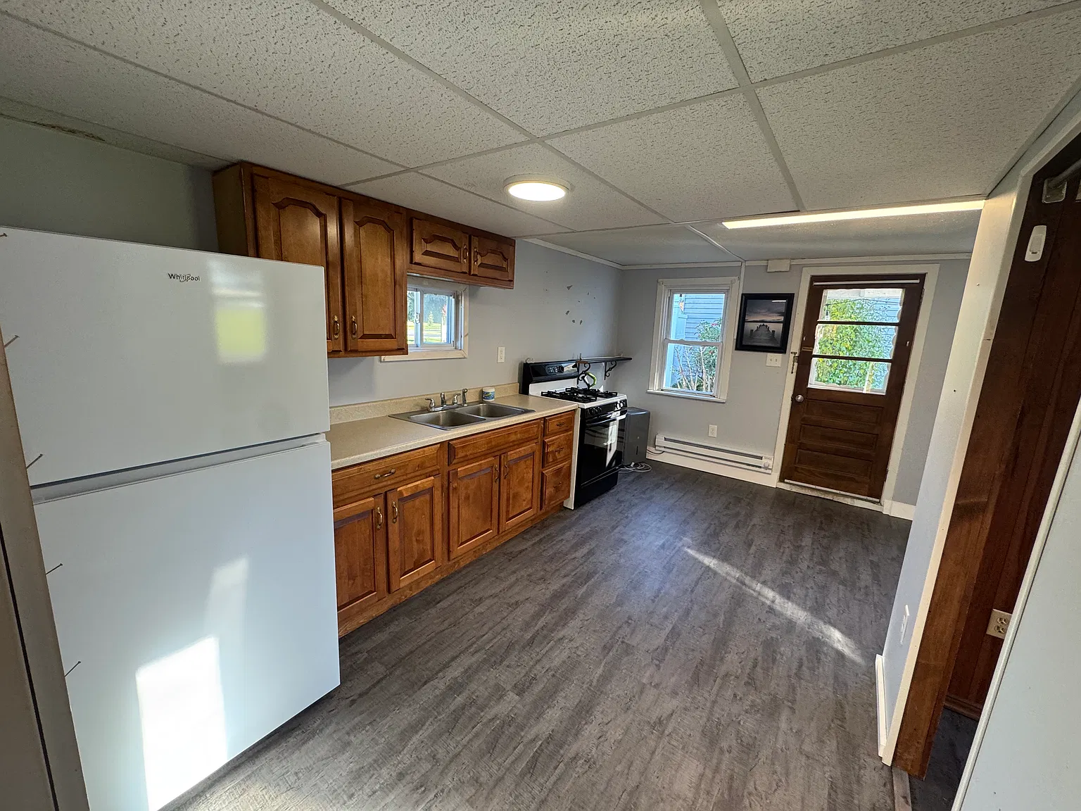 1 bed, 300 sqft, $975 — Photo 2