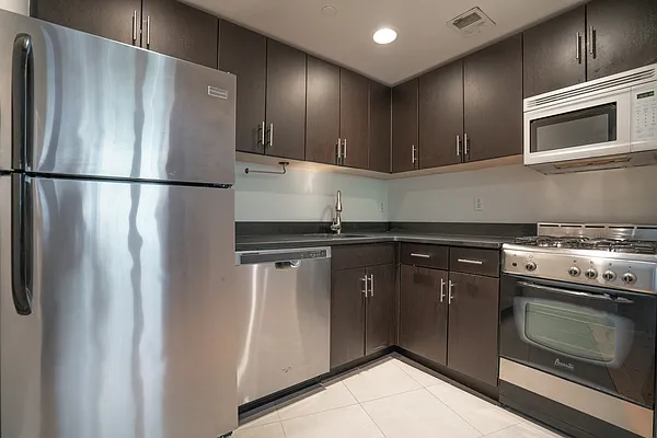 Rented by Corcoran | media 2