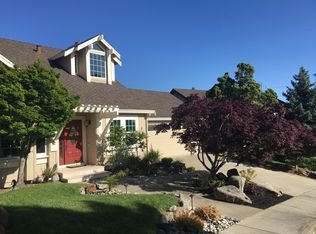 5841 Charter Oaks Dr, Castro Valley, CA 94552