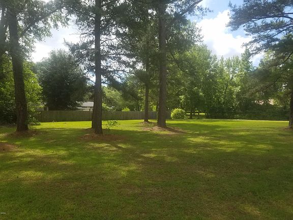 4th image of 717 Jackson Ave