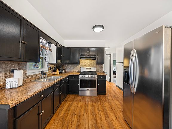 4th image of 57 W 78th Pl
