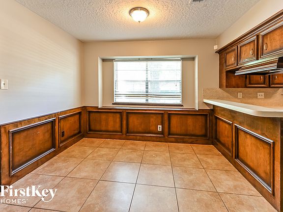 5th image of 3334 Woodbriar Dr