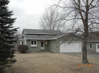 20384 Auburn St NW, Elk River, MN 55330