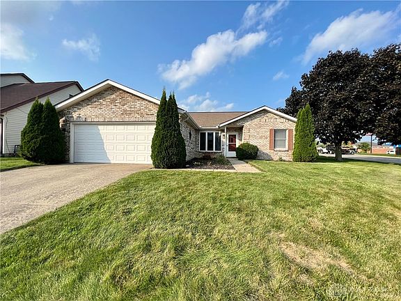 2nd image of 2515 Saint Andrews Dr