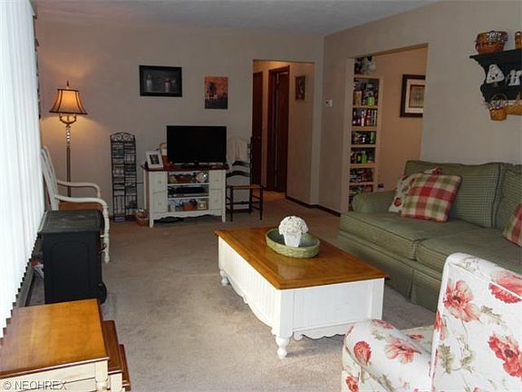 3rd image of 5665 Cherrywood Dr