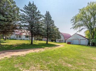 58369 240th St, Mankato, MN 56001