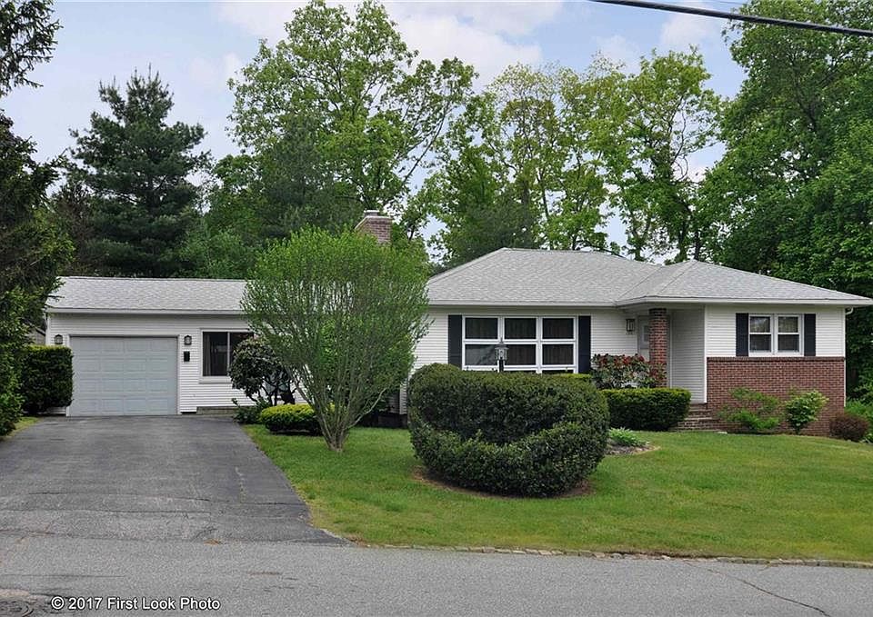 1st image of 130 Garden Hills Dr