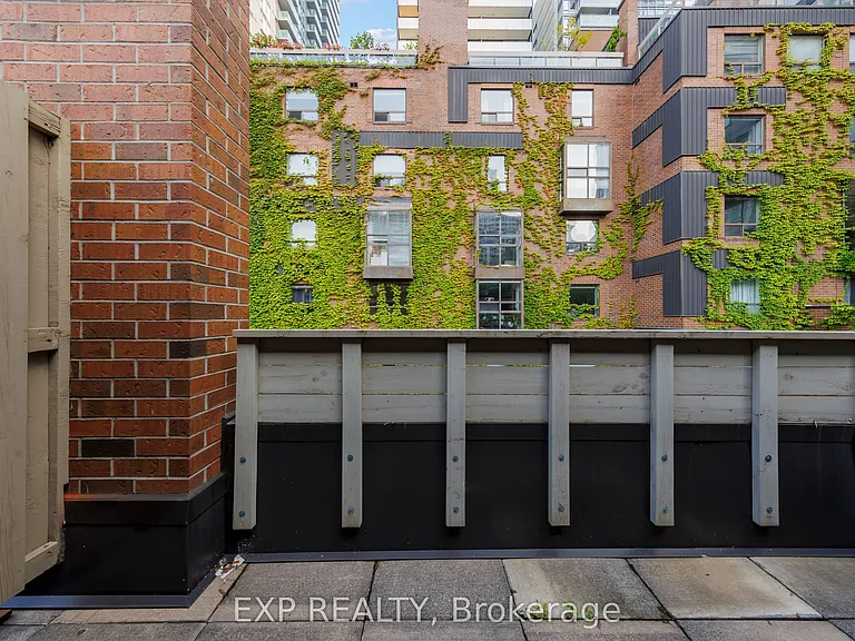 25 Dundonald St — Photo 18