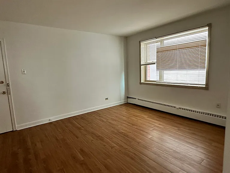 30 Carlton St #7 — Photo 10