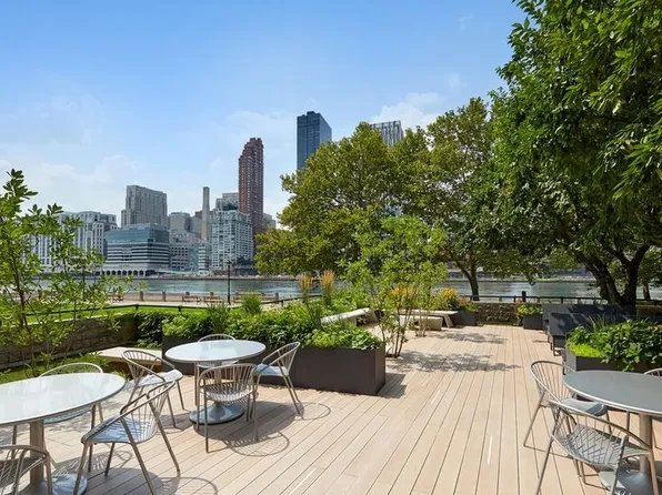 10-40 River Road image 11 of 12