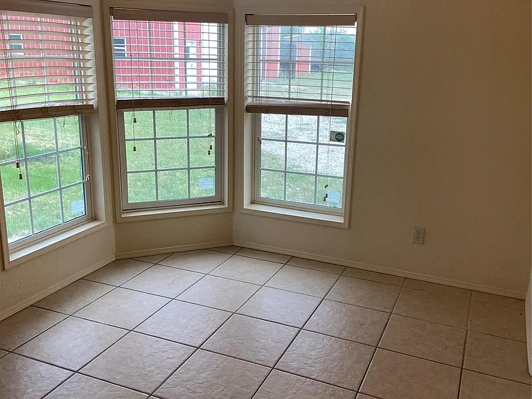 480 Private Road 948 — Photo 7