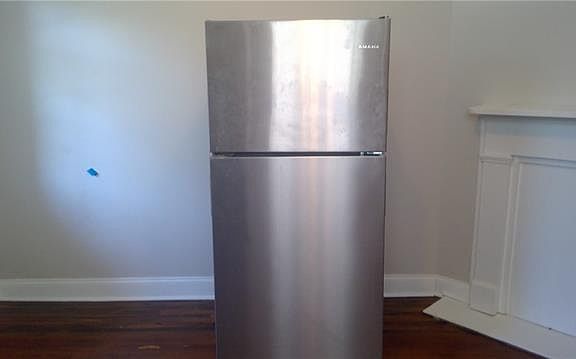 4th image of 912 N Robertson St