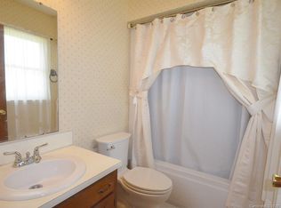 1155 River Hill Trl, Lincolnton, NC 28092