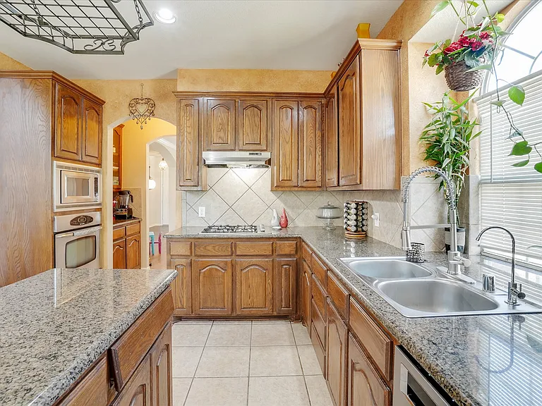 10153 Ferry Farm Ln — Photo 17
