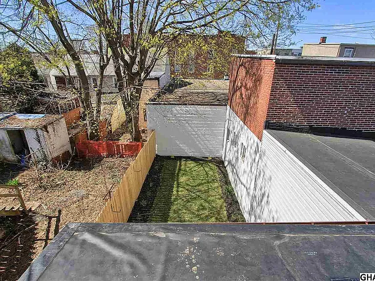 1414 Green St — Photo 21