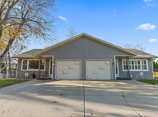 1282-84 Pappas Ct, Elgin, IL 60123