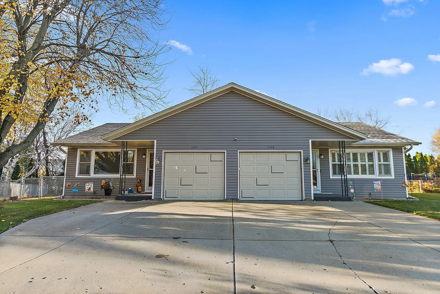 1282-84 Pappas Ct photo 1