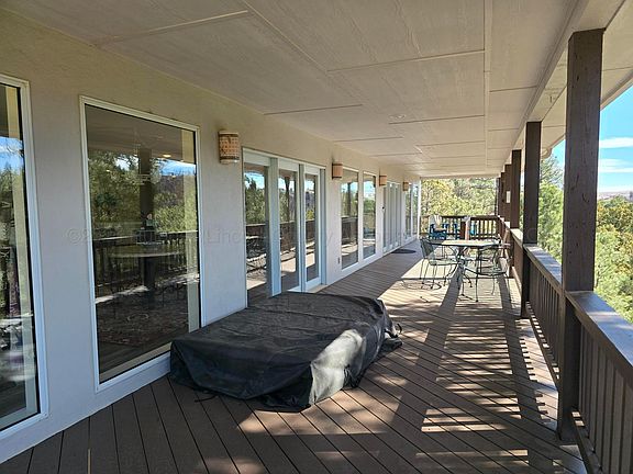 5th image of 273 Lake Shore Dr