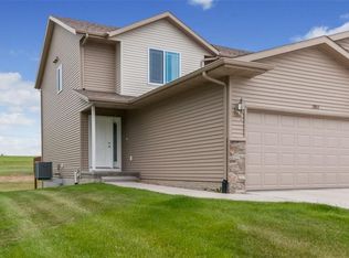 1803 Rosehill Dr SW, Cedar Rapids, IA 52404