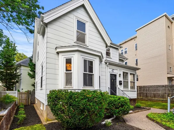 47 Elliott St, Beverly, MA 01915