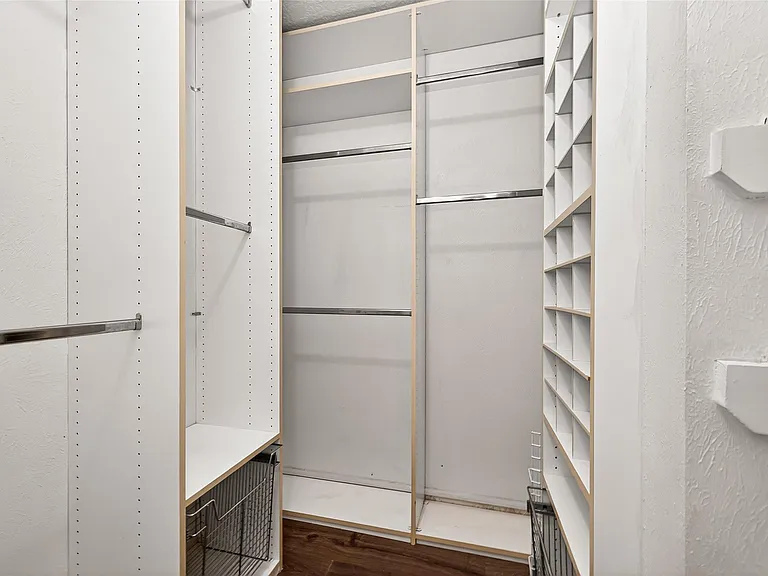 34 Green Slope Pl — Photo 31