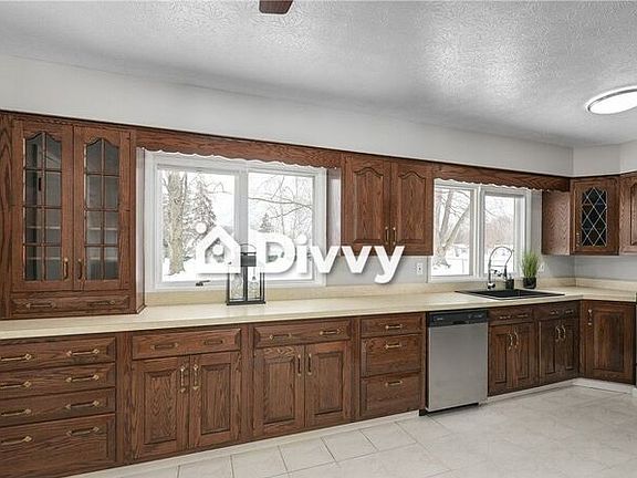 4th image of 3811 N Hogan Dr