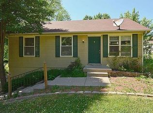 5424 NE Barnes Ave, Kansas City, MO 64119