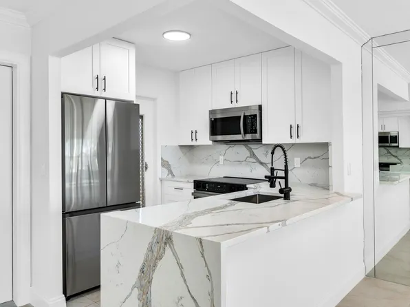 410 SE 2nd Avenue #26, Deerfield Beach, FL 33441