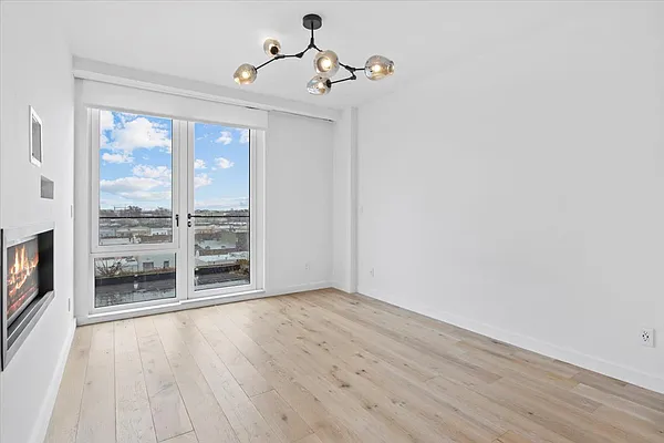 Rented by Compass | media 28