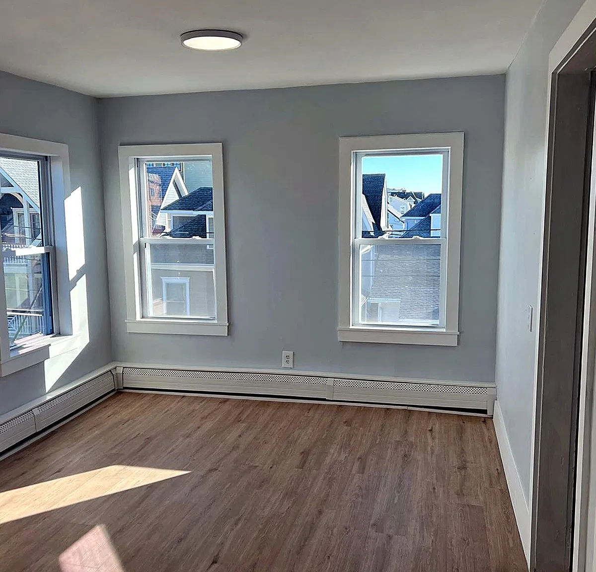 33 Atlantic Ave — Photo 2