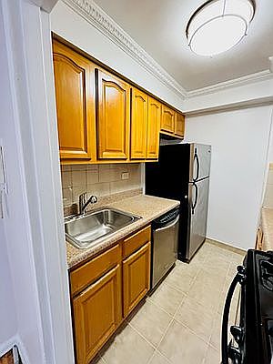 4th image of 720 E 31st St APT 6B